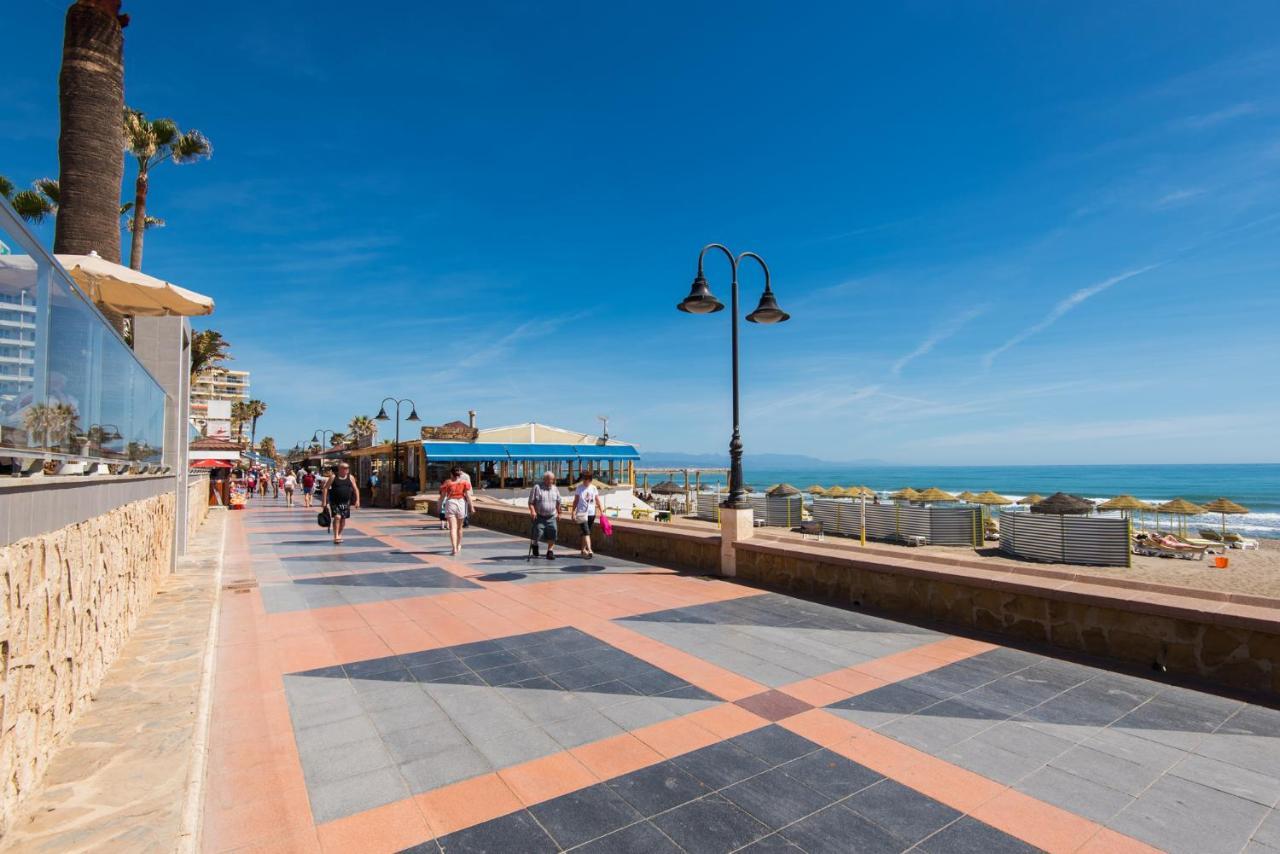Aloha Puerto Private Apartment 1St Line Carihuela Beach Торремолинос Экстерьер фото