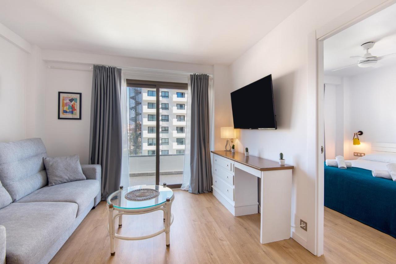 Aloha Puerto Private Apartment 1St Line Carihuela Beach Торремолинос Экстерьер фото