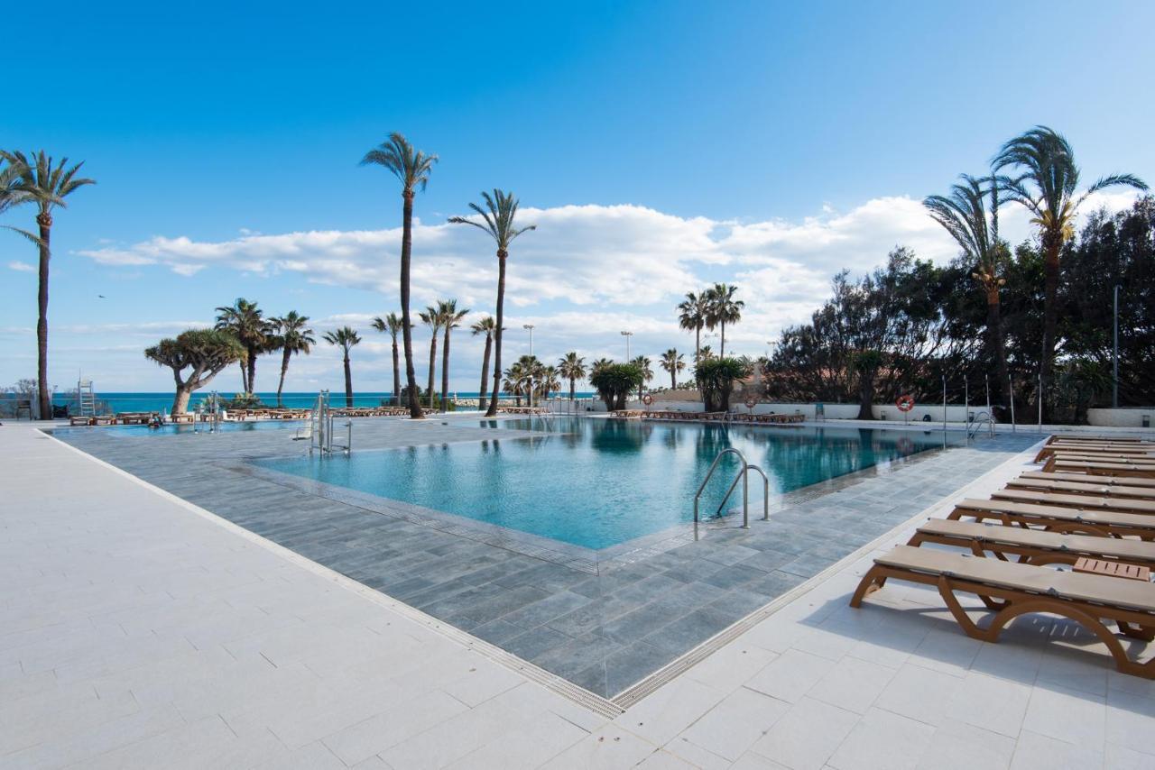 Aloha Puerto Private Apartment 1St Line Carihuela Beach Торремолинос Экстерьер фото